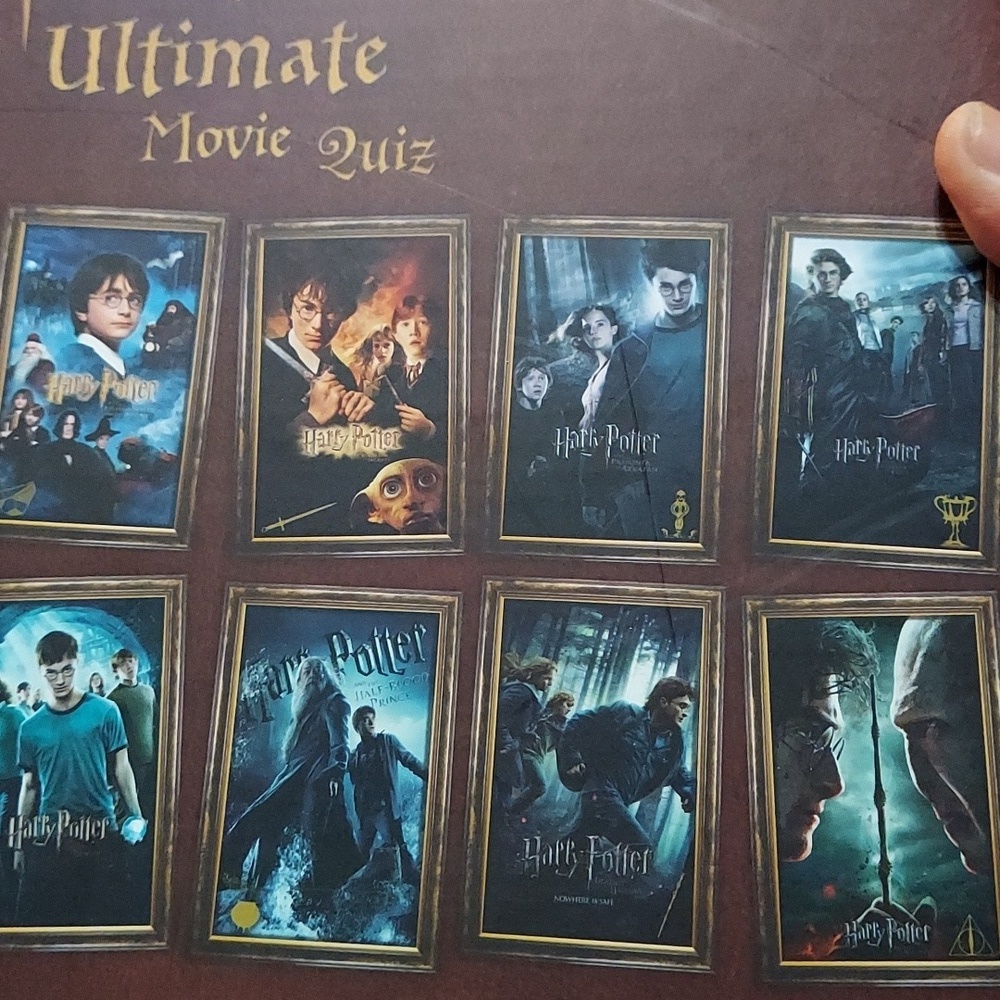 Harry Potter The Ultimate Movie Quiz Game - Picture 4 of 5